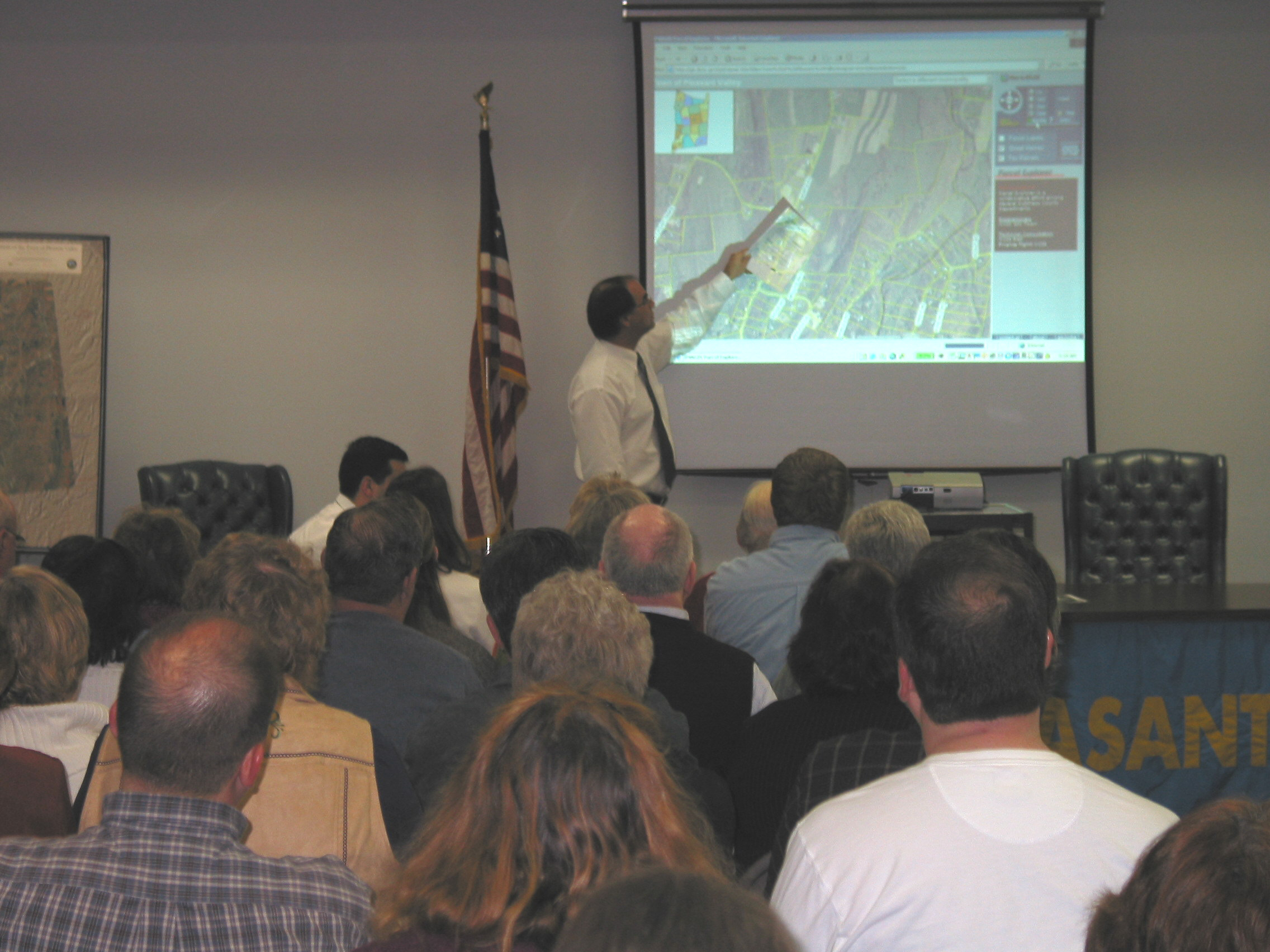 OCIS Staff Gives Tips to Local Municipality Users - photo 1